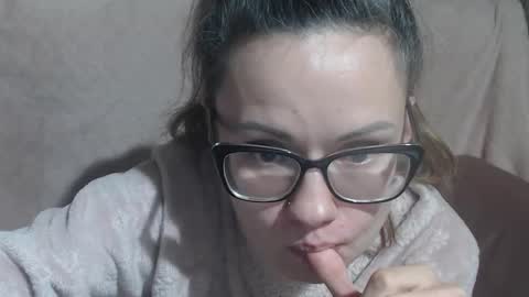 say meow and send tip  online show from February 2026 04:00:01 PM