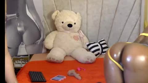 Snapshot of candyspicee chatting on March 2025 01:32:02 AM candyspicee online show from March 2025 01:32:02 AM