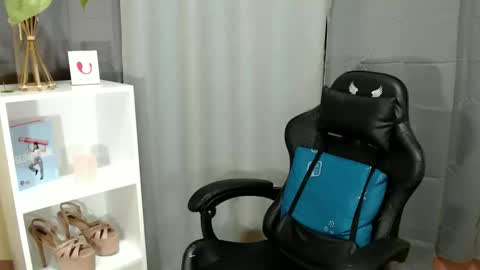 Snapshot of candysweetcum_ chatting on March 2026 11:00:01 AM CALL ME SAM online show from March 2026 11:00:01 AM