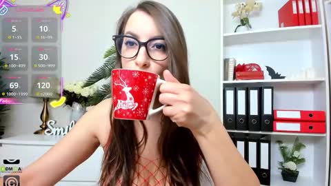 Snapshot of candywesst chatting on November 2025 05:20:02 AM Candy My pleasure its in your hands online show from November 2025 05:20:02 AM