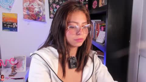 Snapshot of candyxpeach chatting on March 2025 06:39:02 PM Camilla online show from March 2025 06:39:02 PM