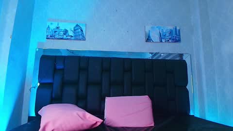 Aura  online show from February 2025 11:53:01 AM