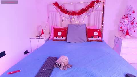 Aura  online show from December 2025 11:59:01 AM