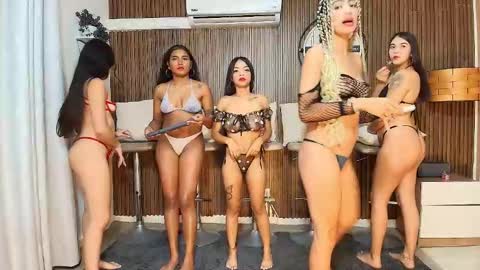 Sara online show from December 2025 11:23:02 PM