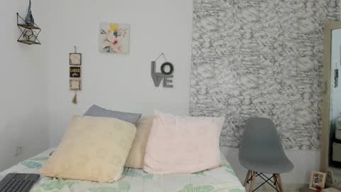 Snapshot of canhela1 chatting on March 2026 01:47:01 PM Canhela online show from March 2026 01:47:01 PM