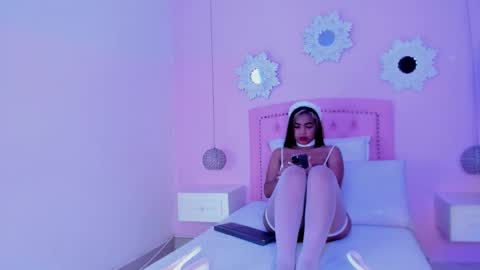 Snapshot of cannelasmith chatting on November 2025 06:20:01 PM cannelasmith online show from November 2025 06:20:01 PM