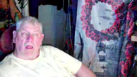 Snapshot of canoelicker69 chatting on April 2026 07:05:01 PM canoelicker69 online show from April 2026 07:05:01 PM