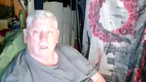 Snapshot of canoelicker69 chatting on April 2026 07:31:02 PM canoelicker69 online show from April 2026 07:31:02 PM