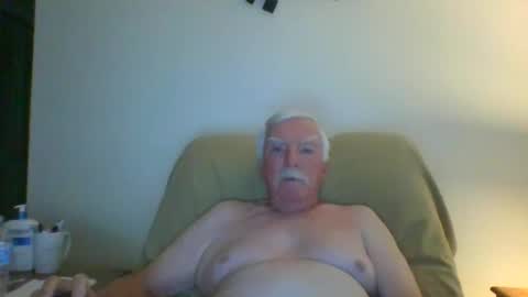 Snapshot of capecod21 chatting on October 2025 12:04:01 PM capecod21 online show from October 2025 12:04:01 PM