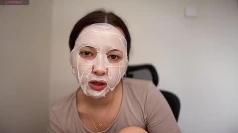 Emma online show from February 2025 10:49:01 AM