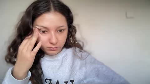 Emma online show from September 2025 07:21:02 AM