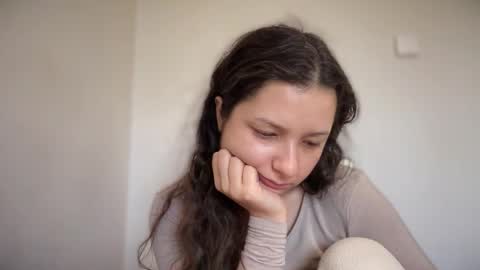 Emma online show from October 2025 05:30:01 AM