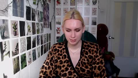 Snapshot of capricious00scorpio chatting on April 2026 12:28:01 PM Capricious Scorpio Afa online show from April 2026 12:28:01 PM