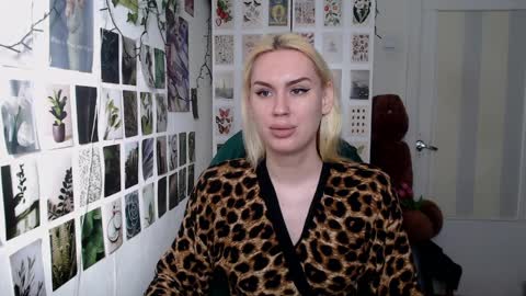 Snapshot of capricious00scorpio chatting on April 2026 01:31:01 PM Capricious Scorpio Afa online show from April 2026 01:31:01 PM