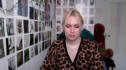 Snapshot of capricious00scorpio chatting on April 2026 11:40:02 AM Capricious Scorpio Afa online show from April 2026 11:40:02 AM