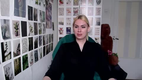 Snapshot of capricious00scorpio chatting on April 2026 12:22:01 PM Capricious Scorpio Afa online show from April 2026 12:22:01 PM