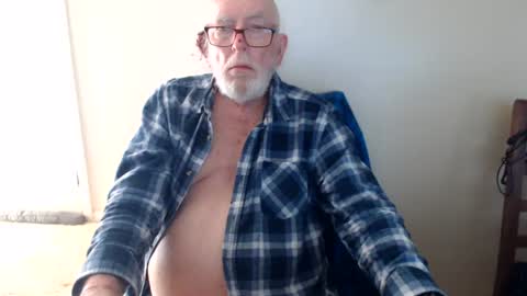 Snapshot of capt5105 chatting on June 2026 02:36:02 AM capt5105 online show from June 2026 02:36:02 AM