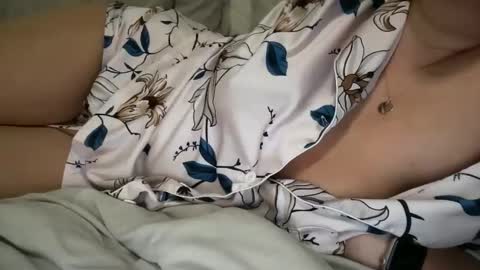 Cara Bou online show from April 2026 03:18:01 AM