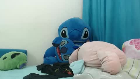 Snapshot of caramel_doll_ chatting on May 2026 04:51:01 AM ing online show from May 2026 04:51:01 AM