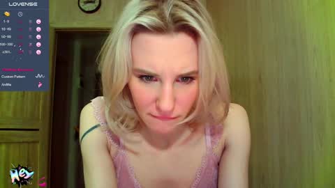 Snapshot of caramel_pie_ chatting on March 2025 05:50:02 PM caramel online show from March 2025 05:50:02 PM