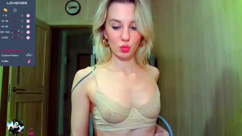 Snapshot of caramel_pie_ chatting on September 2025 08:53:01 PM caramel online show from September 2025 08:53:01 PM