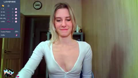 Snapshot of caramel_pie_ chatting on November 2025 10:37:01 PM caramel online show from November 2025 10:37:01 PM