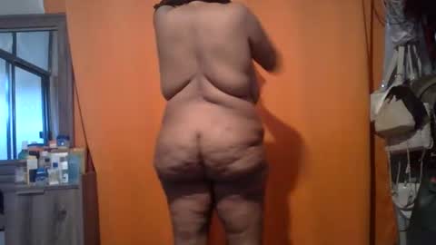 Snapshot of caramelchoc81 chatting on April 2026 02:52:02 PM candylious81 online show from April 2026 02:52:02 PM