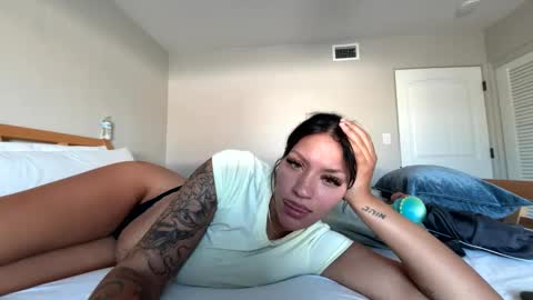 Snapshot of caramelmami26 chatting on June 2026 09:42:01 PM caramelmami26 online show from June 2026 09:42:01 PM