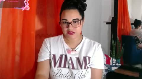 Snapshot of caramelo945256 chatting on June 2026 11:21:01 PM LILI online show from June 2026 11:21:01 PM