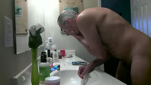 Snapshot of caressluving chatting on September 2025 01:01:01 PM Caressluving online show from September 2025 01:01:01 PM