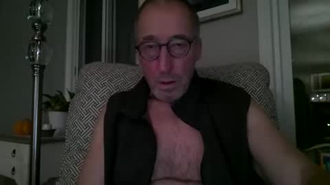 Snapshot of caressluving chatting on November 2025 03:18:02 AM Caressluving online show from November 2025 03:18:02 AM