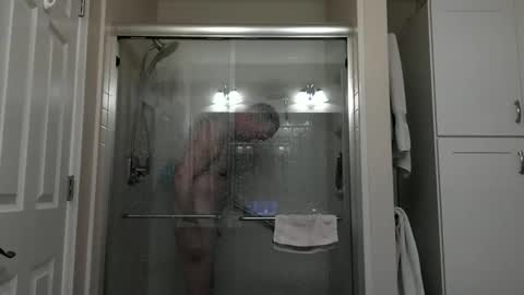 Snapshot of caressluving chatting on December 2025 02:28:01 AM Caressluving online show from December 2025 02:28:01 AM