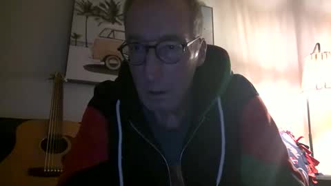 Snapshot of caressluving chatting on February 2026 04:06:01 AM Caressluving online show from February 2026 04:06:01 AM