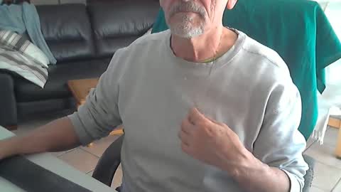 Snapshot of cargo69 chatting on March 2025 11:18:01 AM cargo69 online show from March 2025 11:18:01 AM