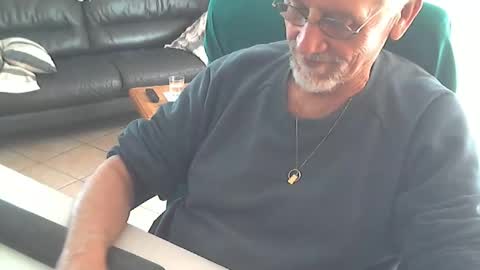 Snapshot of cargo69 chatting on April 2026 03:29:01 PM cargo69 online show from April 2026 03:29:01 PM