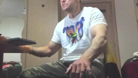 Laz online show from April 2026 08:18:01 PM