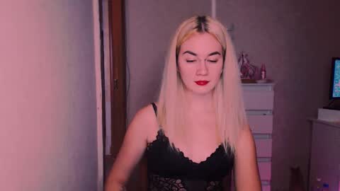 Snapshot of carinfox chatting on October 2025 05:24:02 PM Carin online show from October 2025 05:24:02 PM