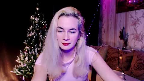 Carin online show from December 2025 08:05:02 PM