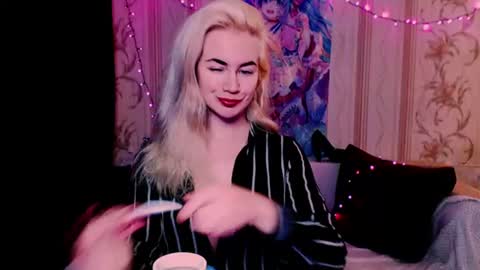 Snapshot of carinfox chatting on June 2026 02:47:01 AM Carin online show from June 2026 02:47:01 AM