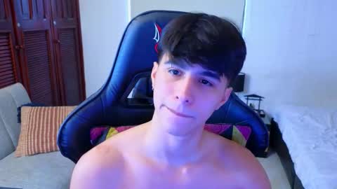 Snapshot of carl_dixon chatting on September 2025 07:19:02 PM carl_dixon online show from September 2025 07:19:02 PM