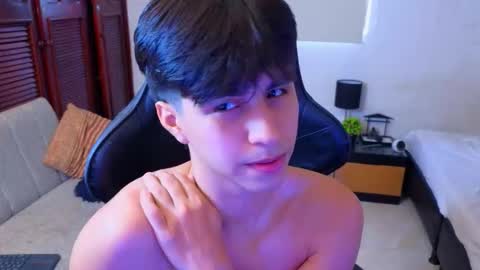 Snapshot of carl_dixon chatting on October 2025 05:22:02 PM carl_dixon online show from October 2025 05:22:02 PM