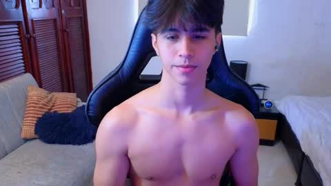 Snapshot of carl_dixon chatting on October 2025 07:11:02 PM carl_dixon online show from October 2025 07:11:02 PM