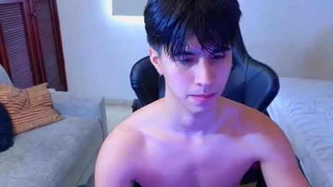 Snapshot of carl_dixon chatting on October 2025 02:15:02 PM carl_dixon online show from October 2025 02:15:02 PM