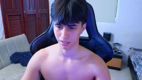 Snapshot of carl_dixon chatting on December 2025 09:30:01 PM carl_dixon online show from December 2025 09:30:01 PM