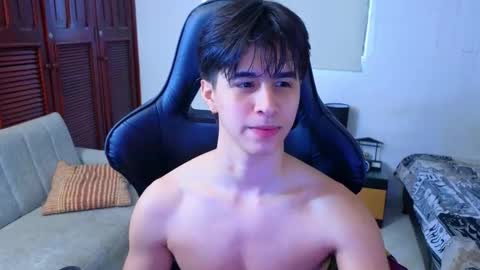 Snapshot of carl_dixon chatting on December 2025 09:22:02 PM carl_dixon online show from December 2025 09:22:02 PM