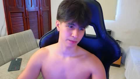 Snapshot of carl_dixon chatting on January 2026 06:00:01 PM carl_dixon online show from January 2026 06:00:01 PM