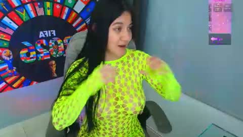 Snapshot of carla_rossi chatting on July 2026 09:28:02 PM Carla online show from July 2026 09:28:02 PM