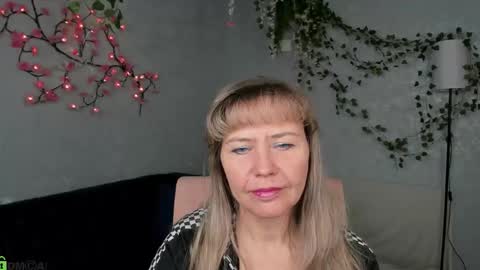 Snapshot of carla_vogue chatting on December 2025 10:53:01 AM Carla Vogue online show from December 2025 10:53:01 AM