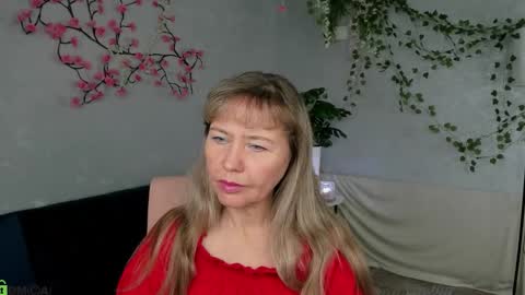 Snapshot of carla_vogue chatting on December 2025 10:13:01 AM Carla Vogue online show from December 2025 10:13:01 AM