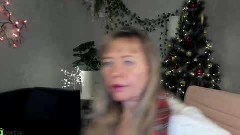 Snapshot of carla_vogue chatting on December 2025 10:57:02 AM Carla Vogue online show from December 2025 10:57:02 AM